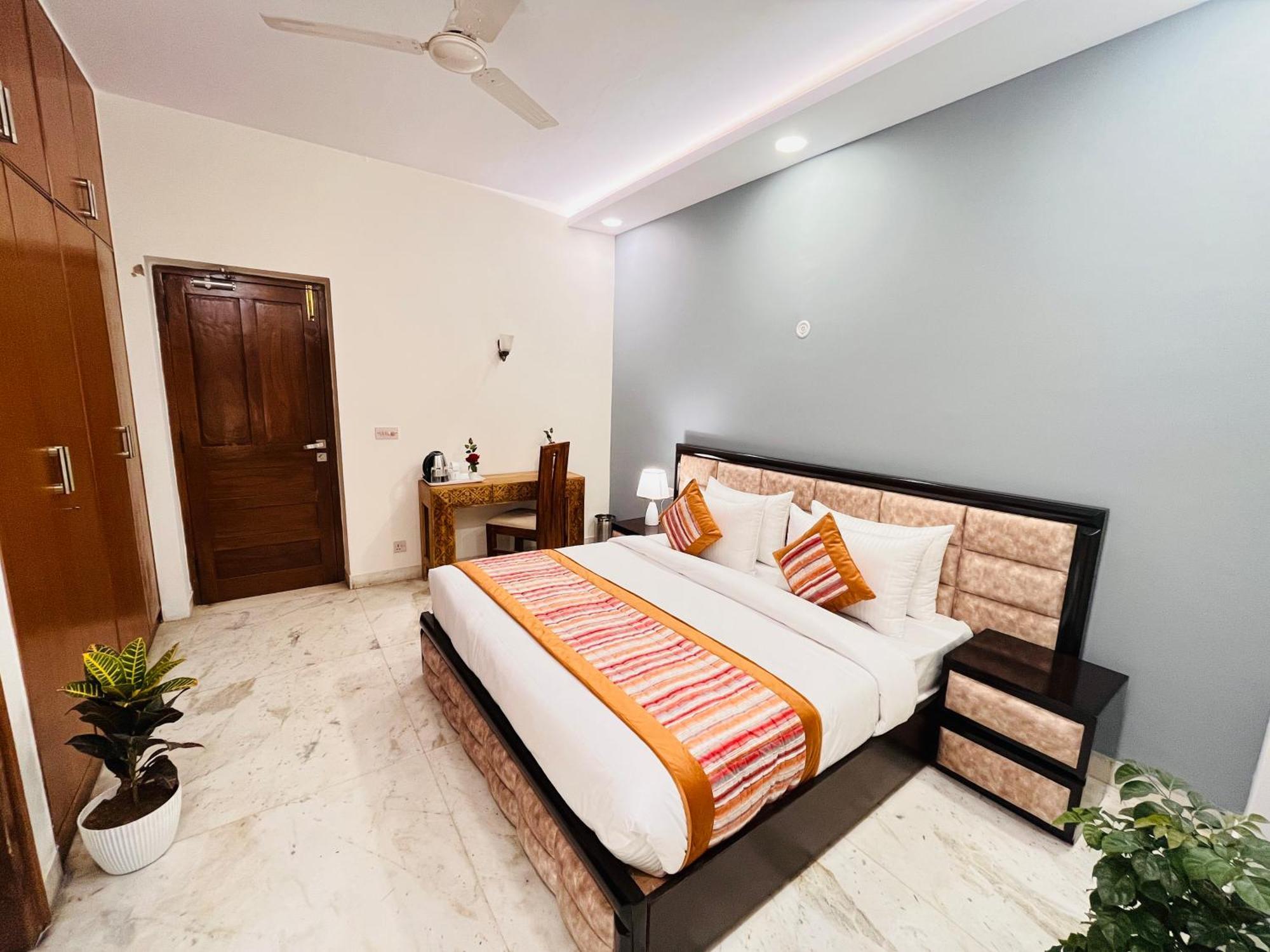 Hotel Grove Residency Hauz Khas New Delhi Couple Friendly Zewnętrze zdjęcie