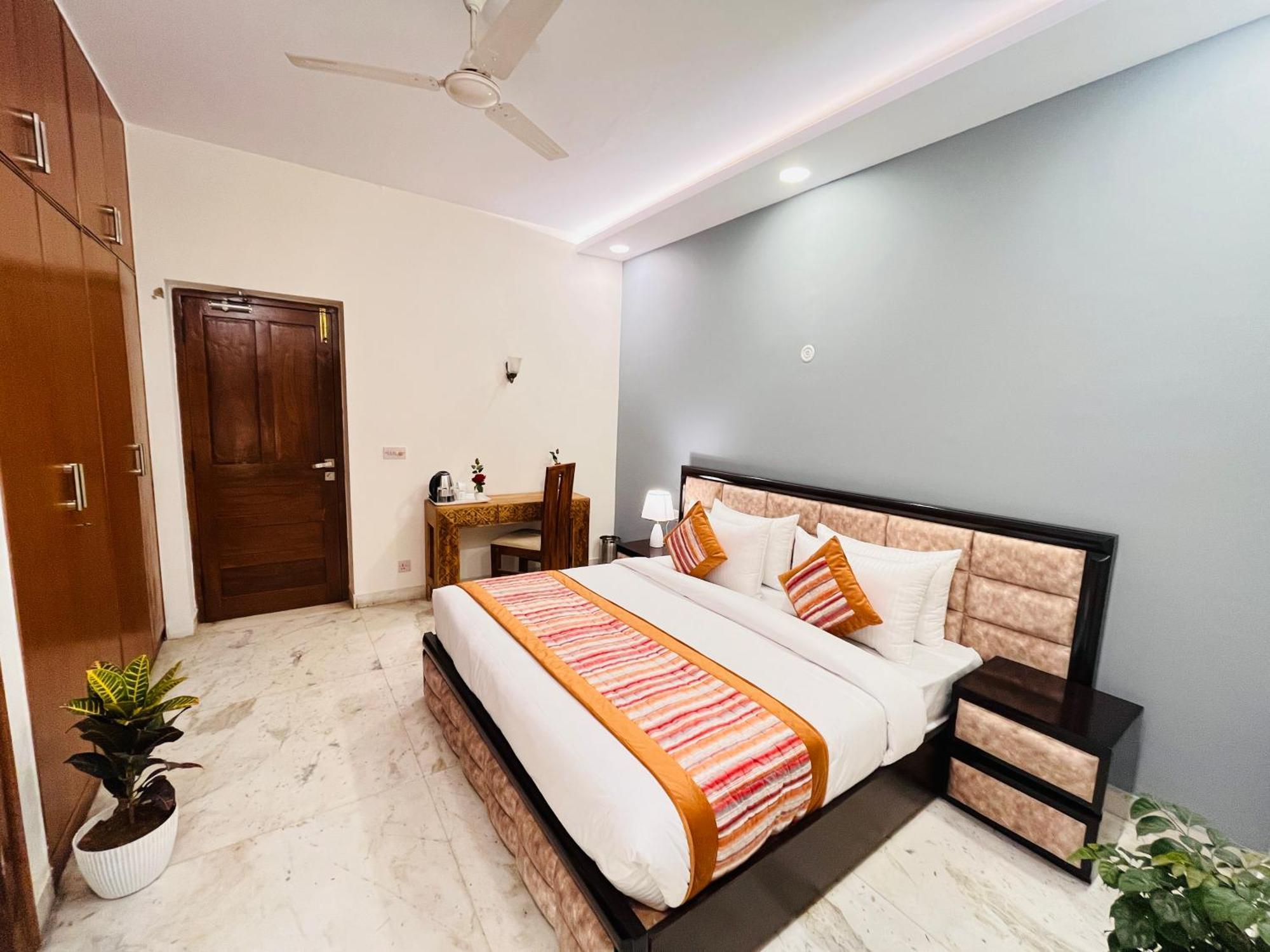 Hotel Grove Residency Hauz Khas New Delhi Couple Friendly Zewnętrze zdjęcie