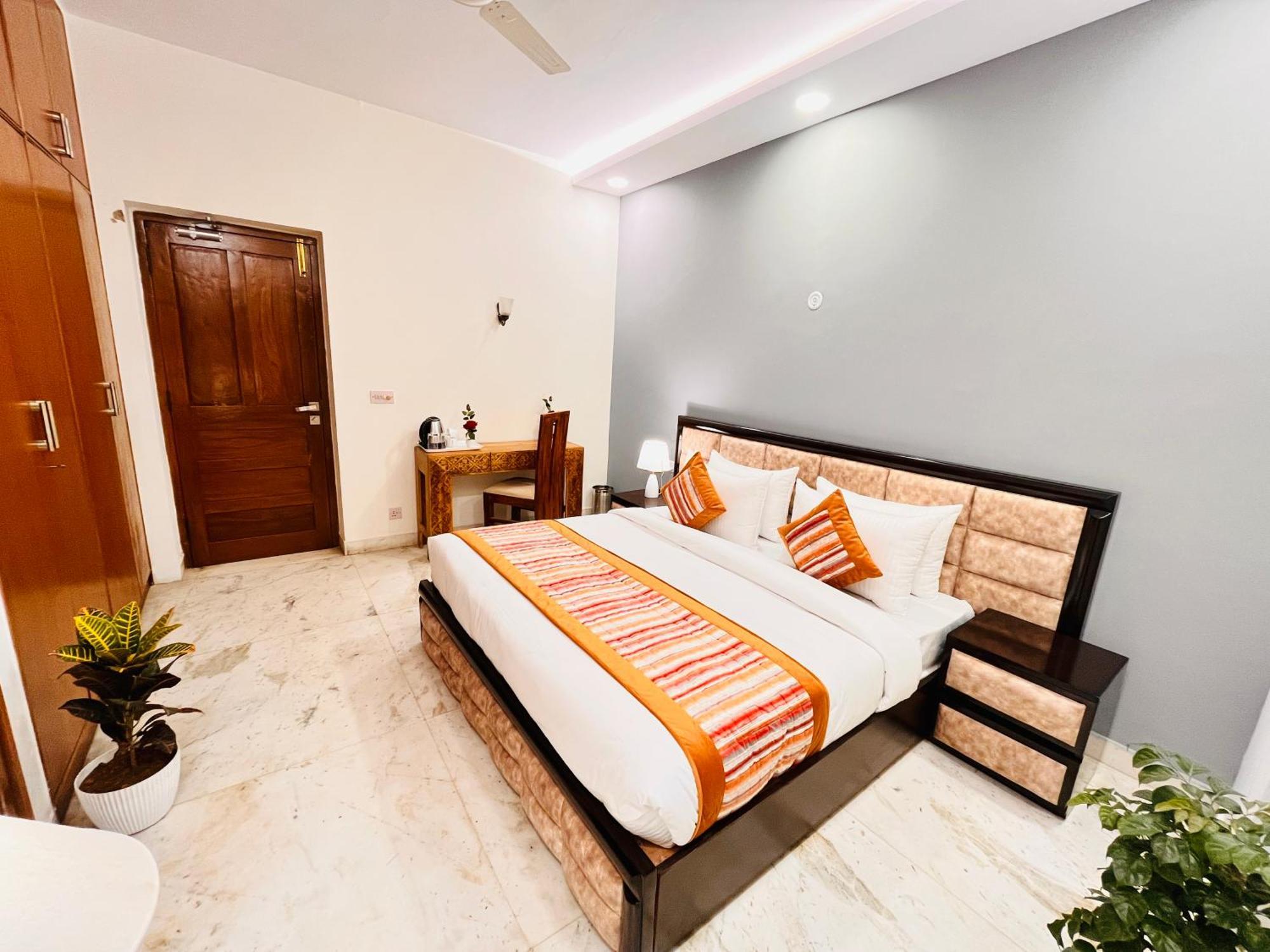 Hotel Grove Residency Hauz Khas New Delhi Couple Friendly Zewnętrze zdjęcie