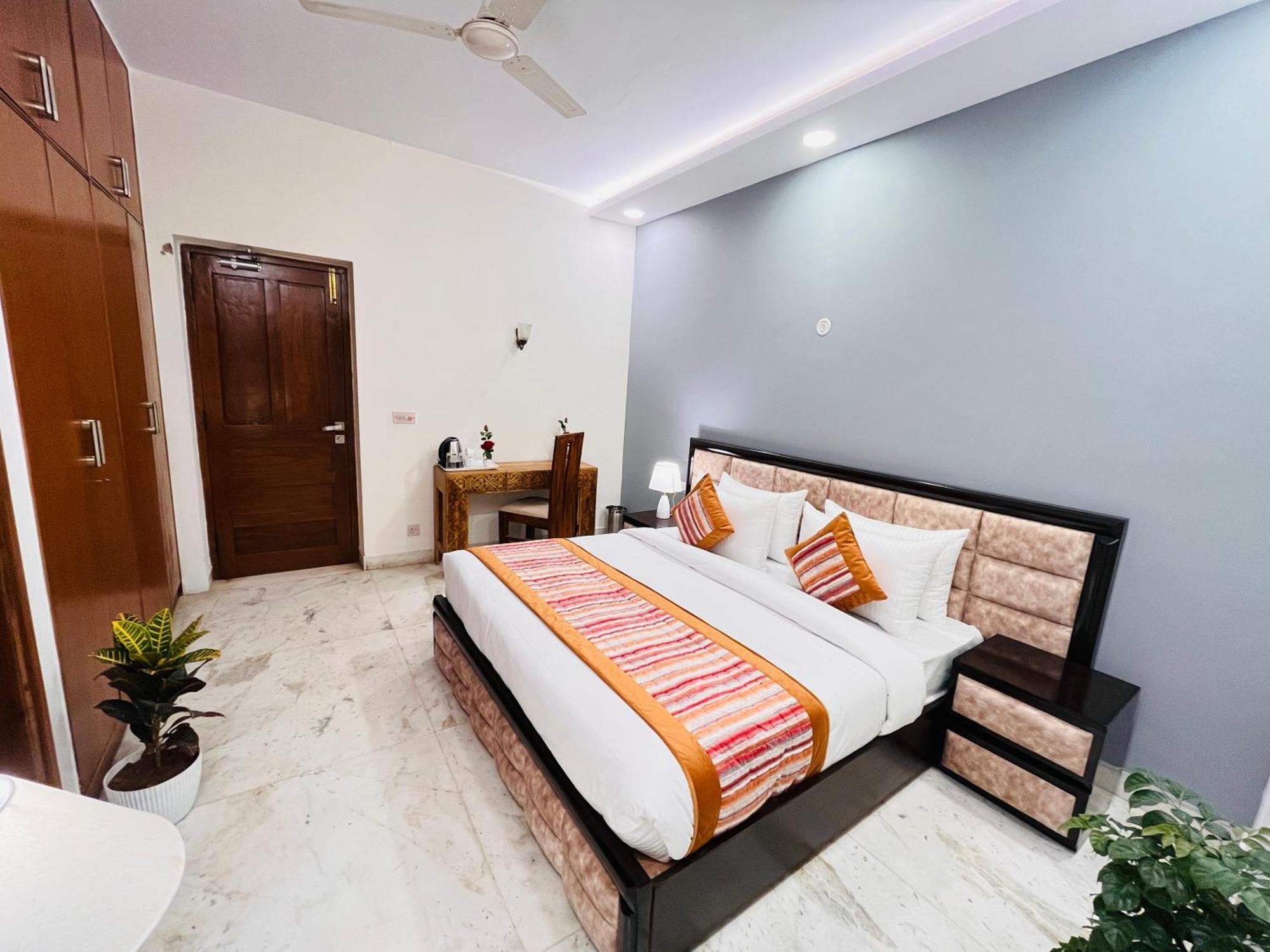 Hotel Grove Residency Hauz Khas New Delhi Couple Friendly Zewnętrze zdjęcie